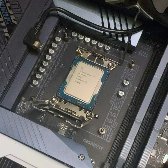 Intel Raptor Lake Refresh may bring new DDR4 motherboards