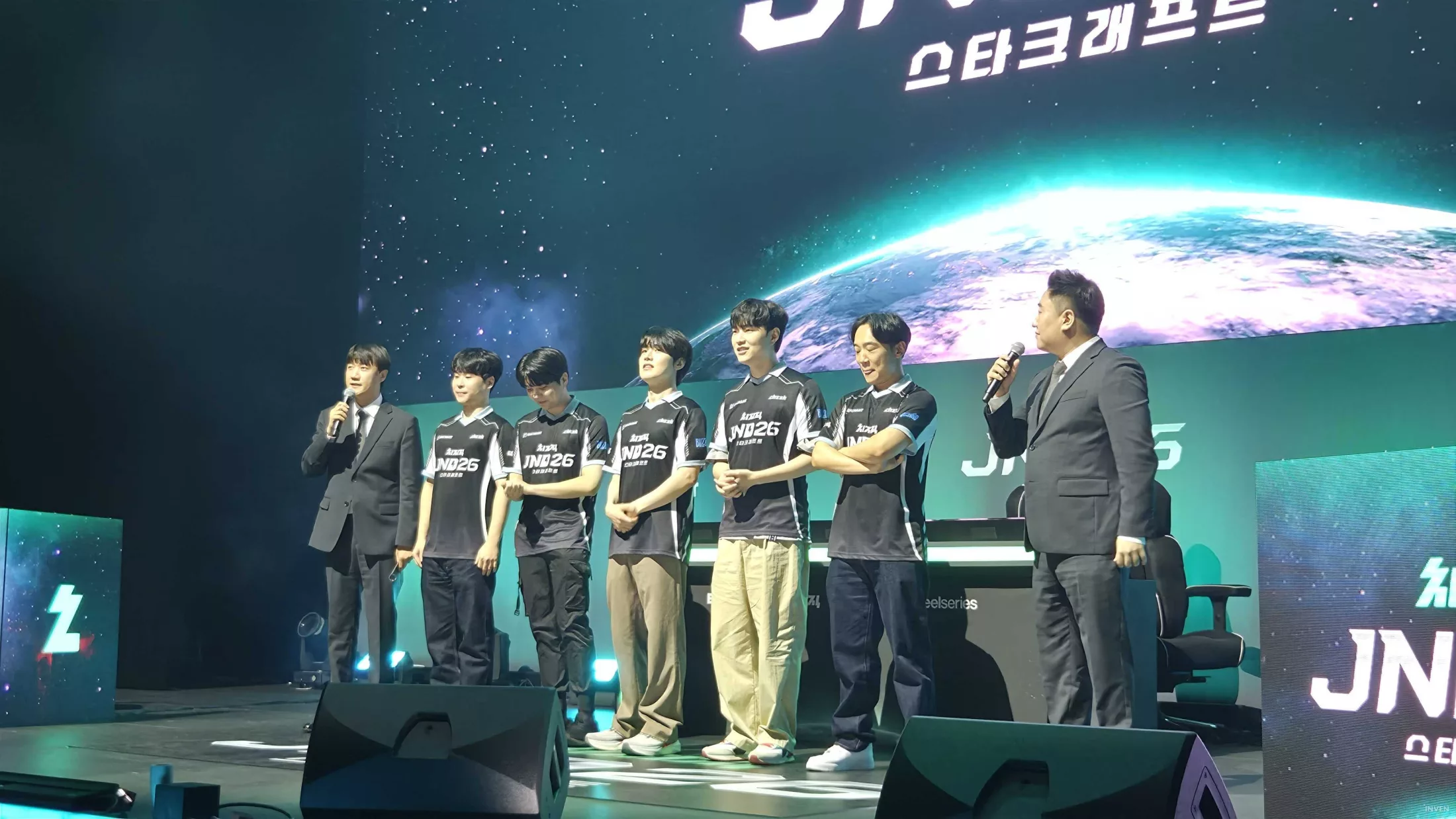 ACDC Wins StarCraft Tournament 4:1