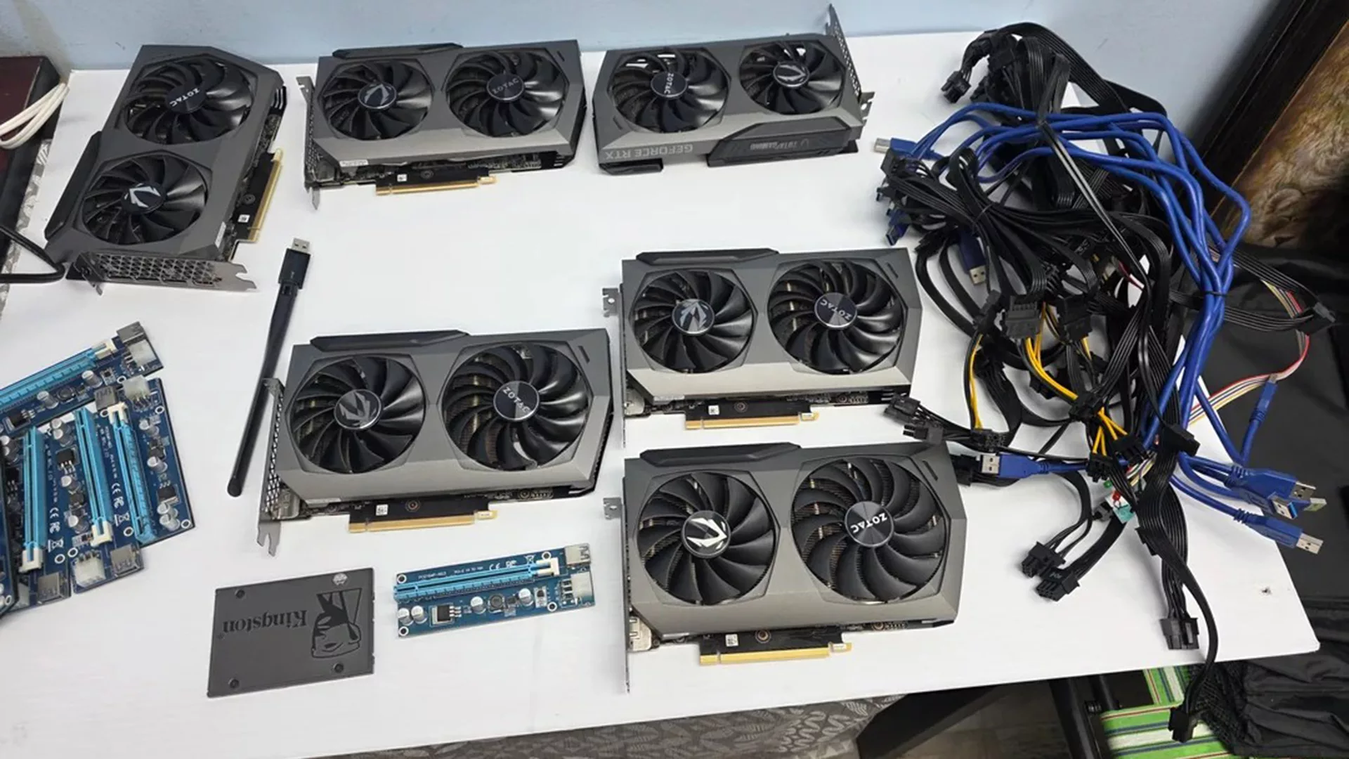Lucky PC scavenger discovers 12 RTX 3070 GPUs from the crypto mining era
