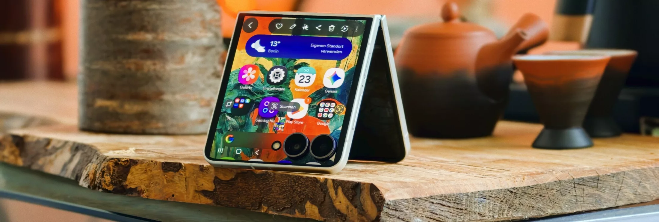 In a league of its own: Samsung Galaxy Z Flip 8