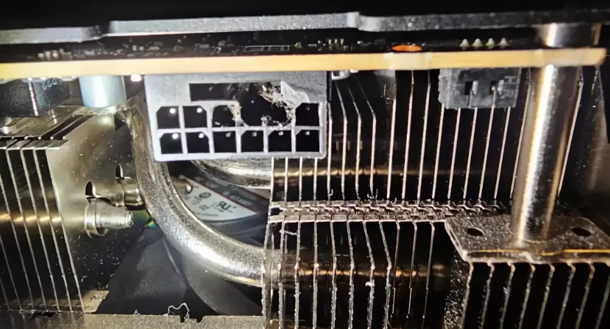 RTX-5090-HOLE-1-1200x647