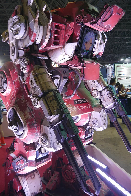 Periscopes, Toy Chickens, and Robots: Unique Student Projects at TGS2026