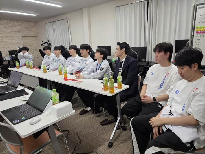 Behind the Gold Medal: The Untold Stories of the LoL National Team