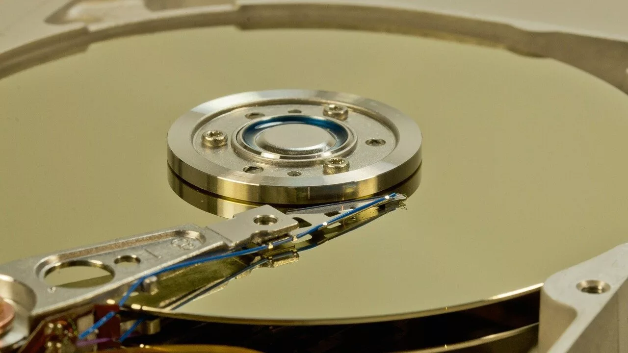 Supply Chain Battle: Seagate and Toshiba Compete for TDK's Magnetic Heads