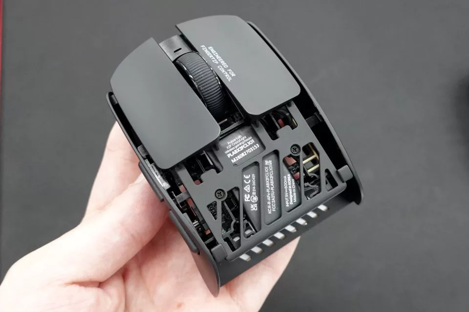 Pulsar Unveils X2F CrazyLight: 29g Ultra-Lightweight Mouse