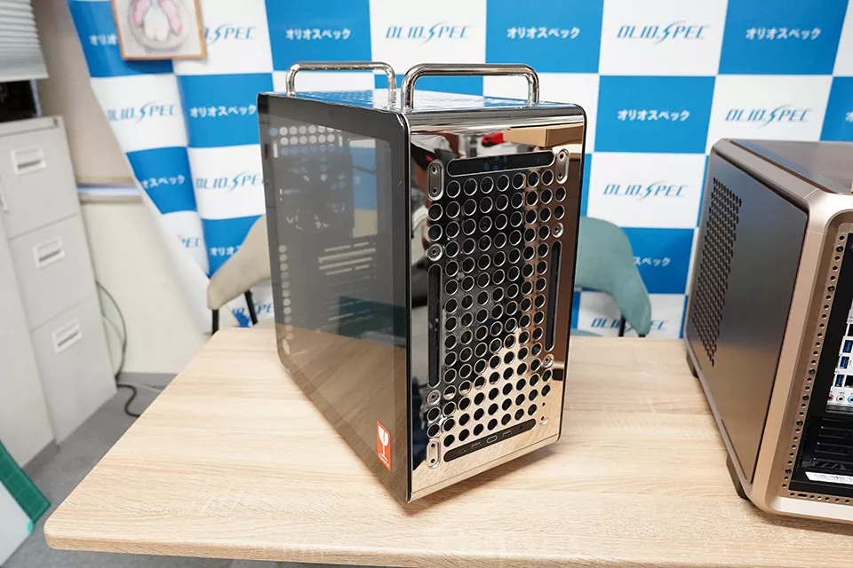 Cooler Master Unveils QUBE 540 SPECIAL Stainless Steel Case