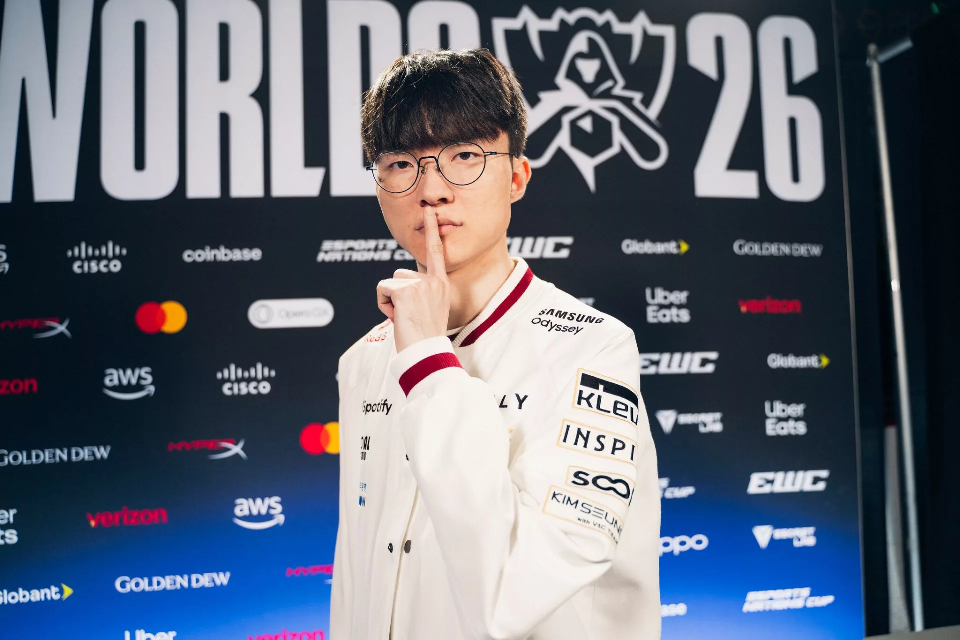 T1 Defeats Brazil's LOS in 24 Minutes
