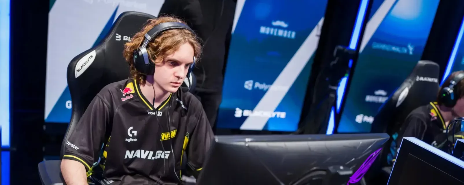 Artem "Niku" Bachkur reaches 10,000 MMR in Dota 2